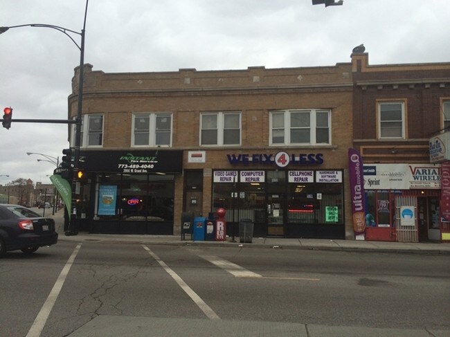 3962-3966 W Grand Ave in Chicago, IL - Building Photo - Building Photo