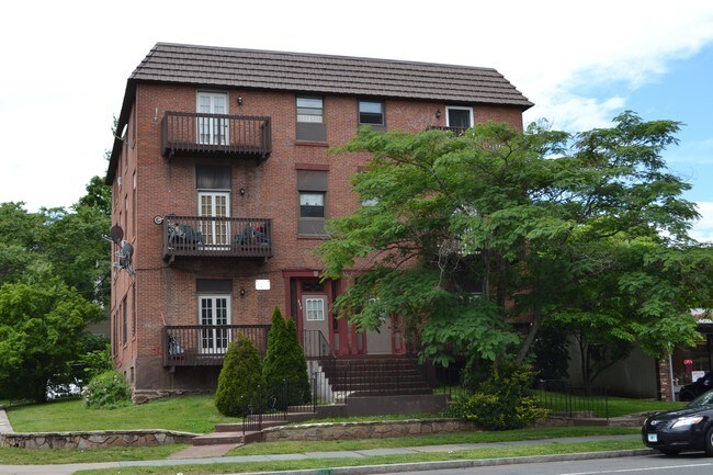 229 Franklin Ave in Hartford, CT - Building Photo - Building Photo