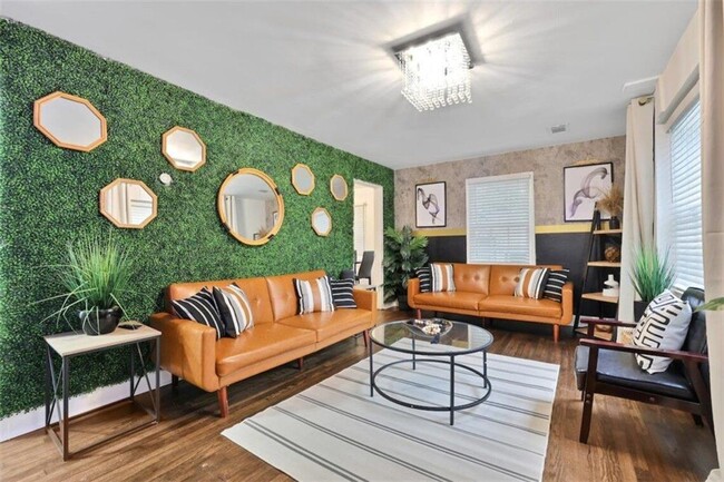 2344 Johnson Ferry Rd NE in Atlanta, GA - Building Photo - Building Photo