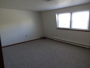 212 Piedmont Dr in Duncansville, PA - Building Photo - Building Photo