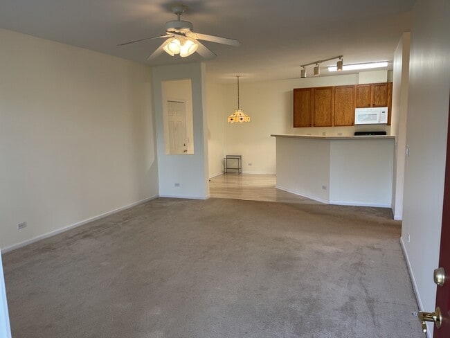 4268 Savoy Ln in McHenry, IL - Building Photo - Building Photo