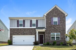 3865 Place Dr in Loganville, GA - Building Photo