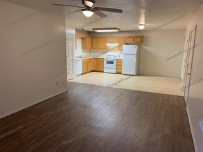 108 Belfast Way in Glasgow, KY - Building Photo - Building Photo