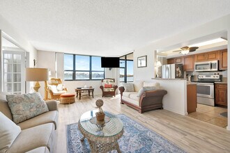 1542 Jupiter Cove Dr in Jupiter, FL - Building Photo - Building Photo