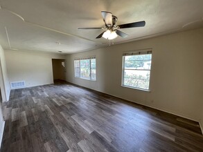 1402 Linden Dr in Denton, TX - Building Photo - Building Photo