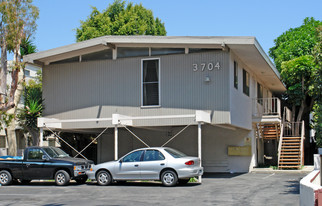 3704 Midvale Ave Apartments