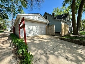 4901 Glenn Ave in Sioux City, IA - Building Photo - Building Photo