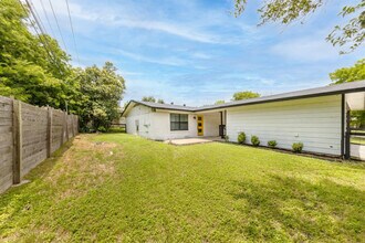 1423 Braes Ridge Dr in Austin, TX - Building Photo - Building Photo