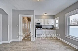 412 N Bradley Ave in Indianapolis, IN - Building Photo