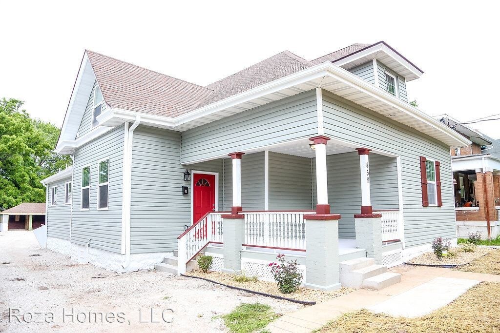 459 S Main Ave in Springfield, MO - Building Photo