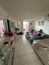 19781 SW 114th Ave in Miami, FL - Building Photo - Building Photo