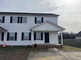 513 S Central Ave in Landis, NC - Building Photo