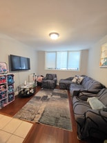 4900 Knox Ave N in Minneapolis, MN - Building Photo