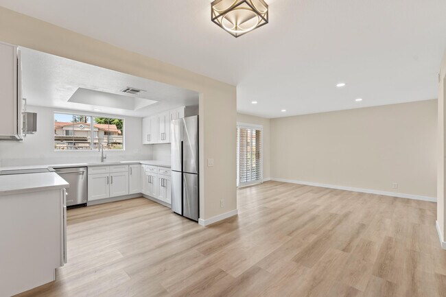 property at 505 S Farrell Dr