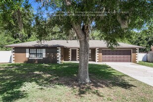 1904 High Glen Ct N in Lakeland, FL - Building Photo
