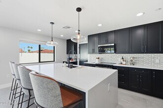 6420 E Virginia Ave in Scottsdale, AZ - Building Photo - Building Photo