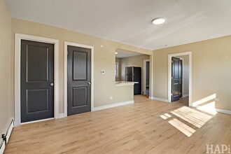 7321 14th St, Unit C in Forest Park, IL - Building Photo - Building Photo