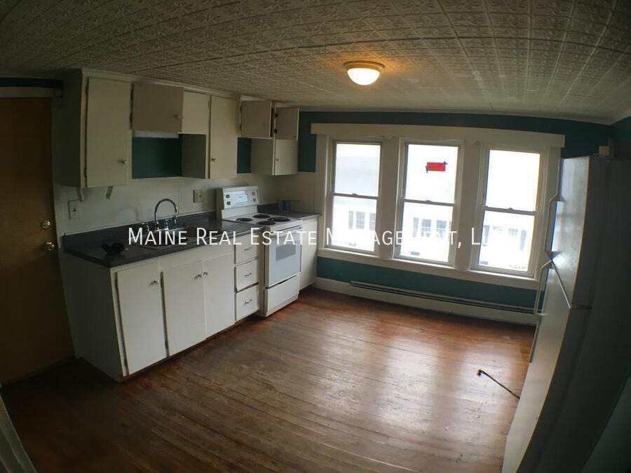 29 Holyoke St in Brewer, ME - Building Photo