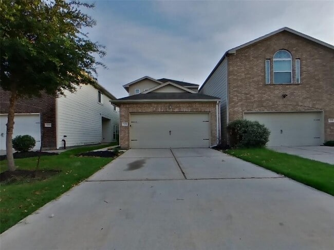 property at 5208 Dauntless Dr