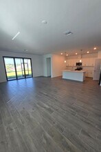 19231 Gentry Pl in Estero, FL - Foto de edificio - Building Photo