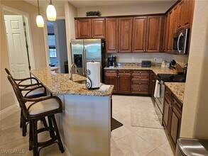 11256 Paseo Grande Blvd in Ft. Myers, FL - Building Photo - Building Photo