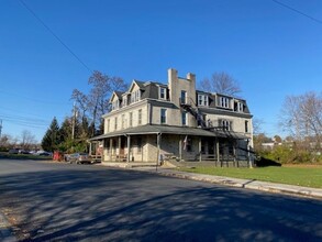 2027-2039 Reading Rd in Allentown, PA - Building Photo - Building Photo