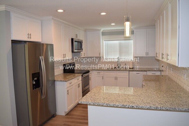 5977 Marlin Cir in Carmichael, CA - Building Photo - Building Photo