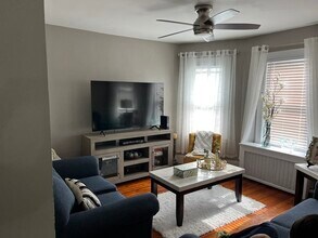 454 Beech St in Boston, MA - Building Photo - Building Photo