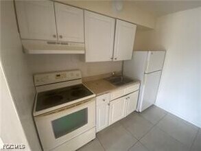 2239 Jackson St in Ft. Myers, FL - Building Photo - Building Photo