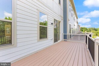 6230 Folly Ln in Alexandria, VA - Building Photo - Building Photo