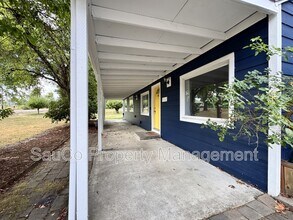6543 SE Borwick St in Hillsboro, OR - Building Photo - Building Photo