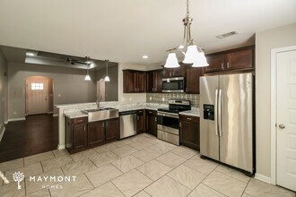 16355 Pottery Ln in Moundville, AL - Building Photo - Building Photo