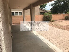 18175 W Smokey Dr in Surprise, AZ - Foto de edificio - Building Photo