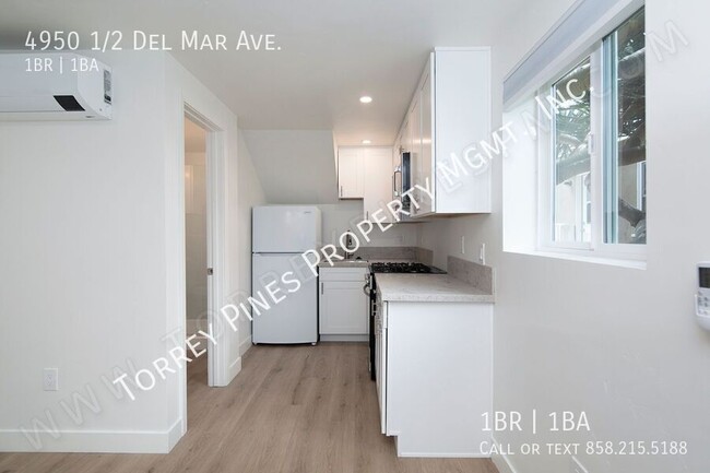 4950 Del Mar Ave in San Diego, CA - Building Photo - Building Photo