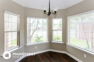 7644 Tally Ho Dr E in Olive Branch, MS - Foto de edificio - Building Photo