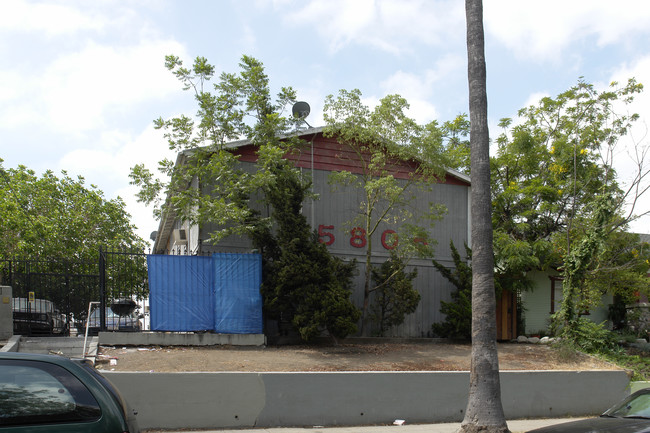 5806 Camerford Ave in Los Angeles, CA - Building Photo - Building Photo