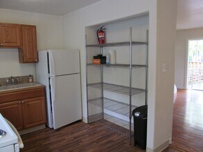 3510-3512 SE 71st Ave-Unit -3510 in Portland, OR - Building Photo - Building Photo