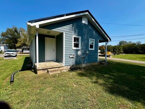 341-343 W Jackson St in Gallatin, TN - Building Photo - Building Photo