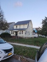 105-41 189th St in Queens, NY - Building Photo