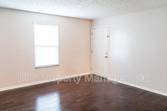 4802 Cannon Ridge Dr in Knoxville, TN - Building Photo - Building Photo