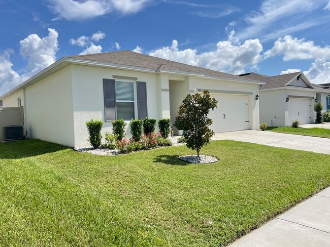 187 Emanuelle Dr in Winter Haven, FL - Building Photo - Building Photo