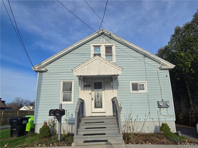 property at 2802 Lemoyne Ave