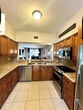 3225 Cypress Glen Way, Unit 105 in Naples, FL - Foto de edificio - Building Photo