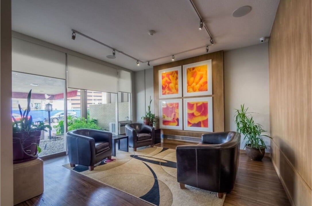 1111 Ash St in Denver, CO - Building Photo