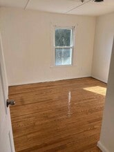 91 Russell St, Unit 2nd floor in Middletown, CT - Building Photo - Building Photo