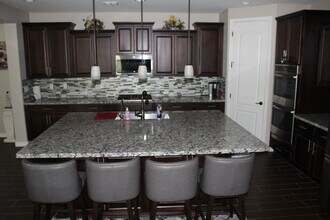 6802 N 86th Ln in Glendale, AZ - Foto de edificio - Building Photo