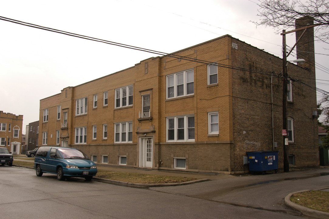 2600-2610 N Leclaire Ave in Chicago, IL - Building Photo