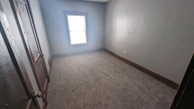 757 Erie St S in Massillon, OH - Building Photo - Building Photo