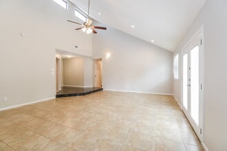 6511 Gleneagles Dr in Pasadena, TX - Building Photo - Building Photo
