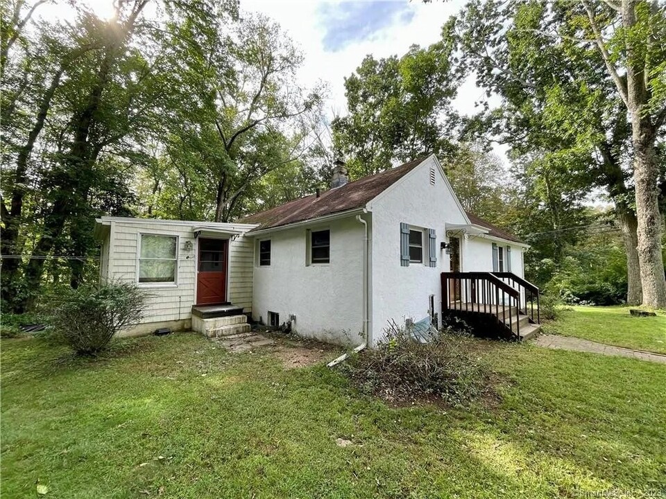 295 Mulberry Rd in Mansfield, CT - Building Photo